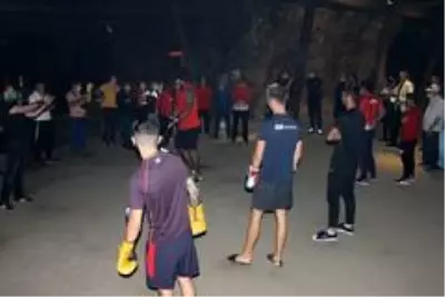 Milli takımlardan yerin 150 metre altında antrenman Milli takımlardan yerin 150 metre altında antrenman