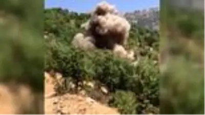PKK'lı teröristlerce toprağa gömülen 3 el yapımı patlayıcı imha edildi PKK'lı teröristlerce toprağa gömülen 3 el yapımı patlayıcı imha edildi
