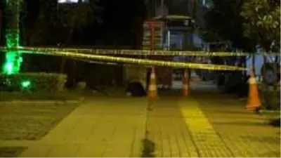 Polis kontrol noktası yakınında şüpheli çanta paniği Polis kontrol noktası yakınında şüpheli çanta paniği