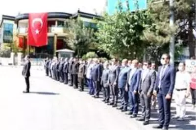 Siirt'te 19 Eylül Gaziler Günü törenle kutlandı Siirt'te 19 Eylül Gaziler Günü törenle kutlandı