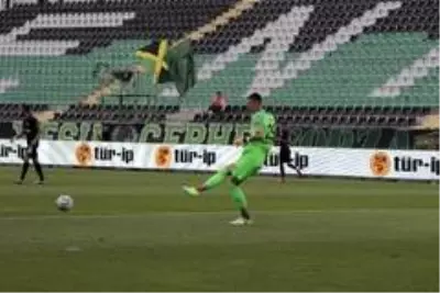 Süper Lig: Denizlispor: 0 Trabzonspor: 0 (Maç devam ediyor) Süper Lig: Denizlispor: 0 Trabzonspor: 0 (Maç devam ediyor)