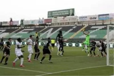 Süper Lig: Denizlispor: 0 Trabzonspor: 0 (Maç devam ediyor) Süper Lig: Denizlispor: 0 Trabzonspor: 0 (Maç devam ediyor)