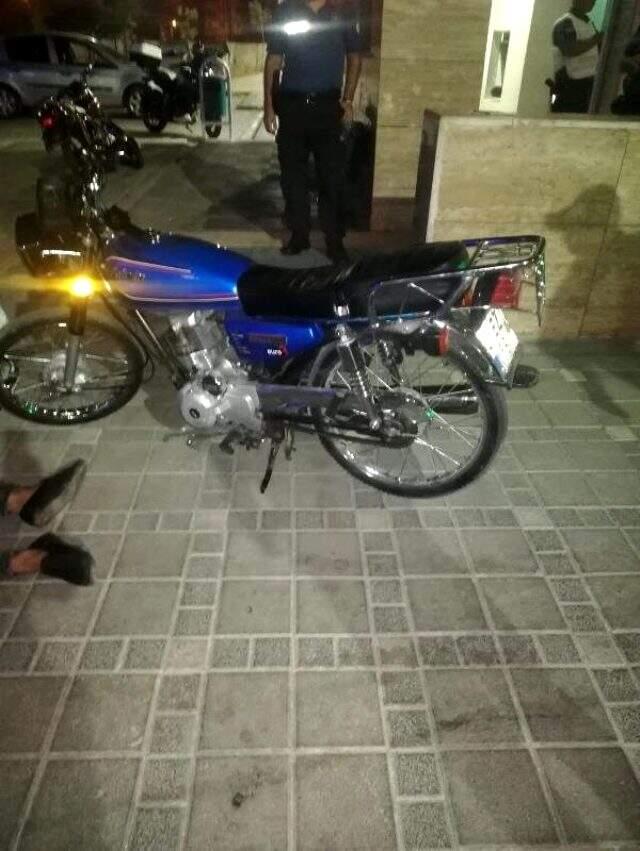 Tabancayla sırtından vurulan şahıs, yaralı halde 3 kilometre motosiklet kullandı Tabancayla sırtından vurulan şahıs, yaralı halde 3 kilometre motosiklet kullandı