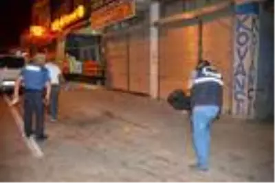 Tabancayla sırtından vurulan şahıs, yaralı halde 3 kilometre motosiklet kullandı Tabancayla sırtından vurulan şahıs, yaralı halde 3 kilometre motosiklet kullandı