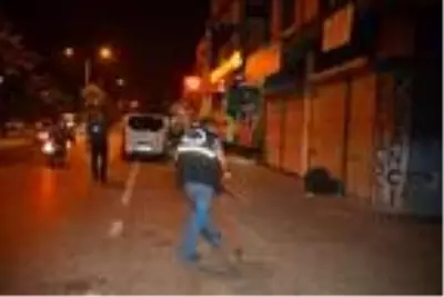 Tabancayla sırtından vurulan şahıs, yaralı halde 3 kilometre motosiklet kullandı Tabancayla sırtından vurulan şahıs, yaralı halde 3 kilometre motosiklet kullandı