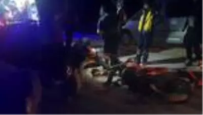 Tarım aracı ile motosiklet çarpıştı: 3 kişi yaralı - DÜZCE Tarım aracı ile motosiklet çarpıştı: 3 kişi yaralı - DÜZCE