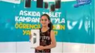 Tuzla'da ihtiyaç sahibi öğrenciler için 'Askıda Tablet' kampanyası başladı Tuzla'da ihtiyaç sahibi öğrenciler için 'Askıda Tablet' kampanyası başladı