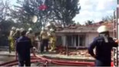 Ümraniye'de yangın Ümraniye'de yangın