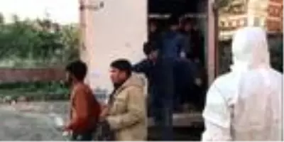 Van'da 87 kaçak göçmen ile 5 organizatör yakalandı Van'da 87 kaçak göçmen ile 5 organizatör yakalandı