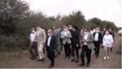 Yetkililer Kızılırmak Deltası Kuş Cenneti'ndeki yangın çıkan bölgede incelemede bulundu Yetkililer Kızılırmak Deltası Kuş Cenneti'ndeki yangın çıkan bölgede incelemede bulundu