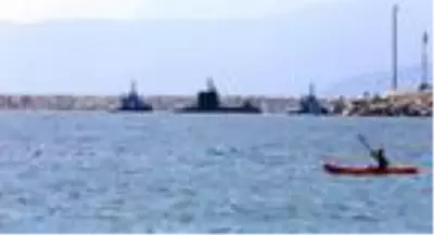 Konyaaltı Sahili'nde görülen Türk denizaltısı turistleri şaşırttı