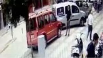 Araba anahtarı görünümünde hassas terazi kullanan uyuşturucu şüphelisi yakalandı Araba anahtarı görünümünde hassas terazi kullanan uyuşturucu şüphelisi yakalandı