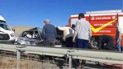 Aşkale'de trafik kazası: 3 yaralı Aşkale'de trafik kazası: 3 yaralı