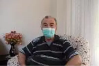 Aylarca evine kimseyi almadı! Virüs kendisini ziyarete gelen kızından bulaştı Aylarca evine kimseyi almadı! Virüs kendisini ziyarete gelen kızından bulaştı