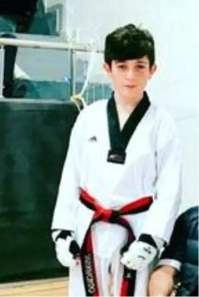 Son dakika gündem: Bakan Kasapoğlu'ndan Niğde'deki kazada ölen 3 genç tekvandocu için taziye mesajı Son dakika gündem: Bakan Kasapoğlu'ndan Niğde'deki kazada ölen 3 genç tekvandocu için taziye mesajı