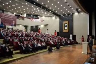 BBP Genel Başkanı Destici, partisinin 12'nci Olağan Kongresi'nde konuştu BBP Genel Başkanı Destici, partisinin 12'nci Olağan Kongresi'nde konuştu