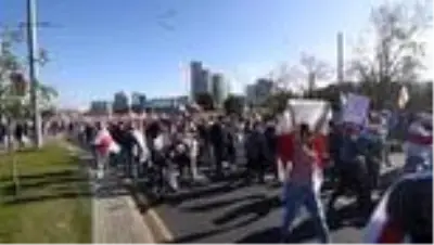 Belarus'ta Cumhurbaşkanlığı seçimlerine karşı protestolar devam etti - MİNSK Belarus'ta Cumhurbaşkanlığı seçimlerine karşı protestolar devam etti - MİNSK