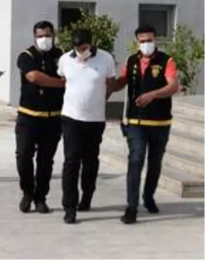 Emlakçıya molotofkokteyli attı, tutuklandı Emlakçıya molotofkokteyli attı, tutuklandı