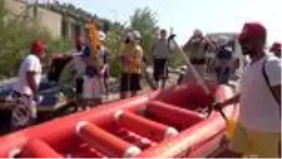 Göksu Irmağı'nda rafting keyfi Göksu Irmağı'nda rafting keyfi