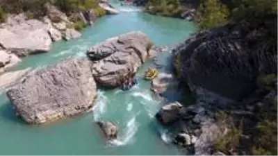 Göksu Irmağında rafting keyfi Göksu Irmağında rafting keyfi