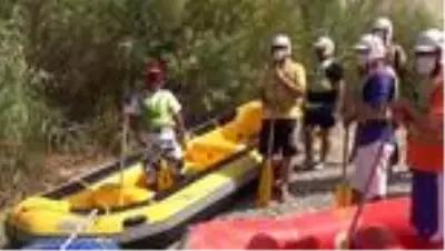 Göksu Irmağı'nda rafting keyfi Göksu Irmağı'nda rafting keyfi