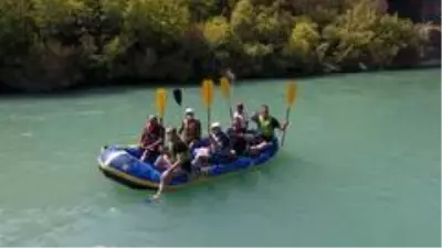 Göksu Irmağında rafting keyfi Göksu Irmağında rafting keyfi