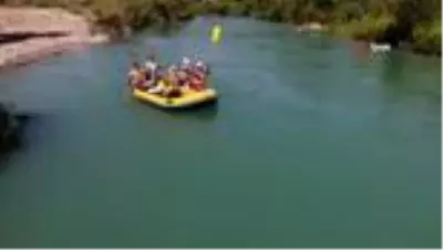 Göksu Irmağında rafting keyfi Göksu Irmağında rafting keyfi