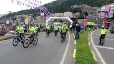 'Hayde Trabzon hareket zamanı' etkinliğinde renkli görüntüler 'Hayde Trabzon hareket zamanı' etkinliğinde renkli görüntüler