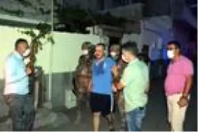 Husumetlisini vurup intihara kalkıştı, özel harekat polisinin operasyonuyla yakalandı Husumetlisini vurup intihara kalkıştı, özel harekat polisinin operasyonuyla yakalandı