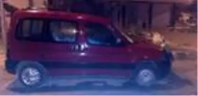 İki kişiyi yaralayıp, kaçan sürücünün 16 yaşında olduğu ortaya çıktı İki kişiyi yaralayıp, kaçan sürücünün 16 yaşında olduğu ortaya çıktı