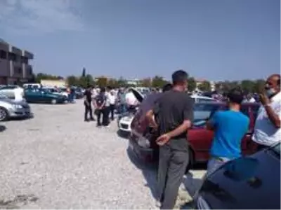 İkinci el oto pazarında hareket çok satış yok İkinci el oto pazarında hareket çok satış yok