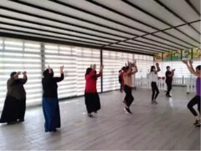 Tarsus'ta Kadın Yaşam Dayanışma Merkezi'nde tanıtım günleri başladı Tarsus'ta Kadın Yaşam Dayanışma Merkezi'nde tanıtım günleri başladı