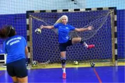 Konyaaltı Belediyesi Kadın Hentbol takımı tempo yükseltti Konyaaltı Belediyesi Kadın Hentbol takımı tempo yükseltti