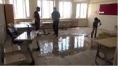 Köy okulu öğretmenlerinden örnek davranış Köy okulu öğretmenlerinden örnek davranış