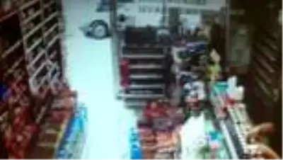 Küçükçekmece'de tekel bayisinde uyuşturucu satan kişi tutuklandı Küçükçekmece'de tekel bayisinde uyuşturucu satan kişi tutuklandı