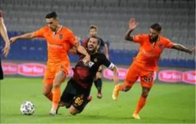 Medipol Başakşehir: 0 Galatasaray: 1 (İlk yarı) Medipol Başakşehir: 0 Galatasaray: 1 (İlk yarı)