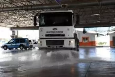 Muratpaşa Belediyesinden, virüse karşı 5 milyon 418 bin 500 litre karışım Muratpaşa Belediyesinden, virüse karşı 5 milyon 418 bin 500 litre karışım