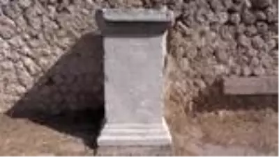Öğrenci olarak adım attığı antik kente ömrünü adadı - ÇANAKKALE Öğrenci olarak adım attığı antik kente ömrünü adadı - ÇANAKKALE