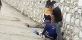 Derbent: Otomobil hafriyat kamyonuna çarptı; yaralılara ilk müdahale yol kenarında yapıldı Derbent: Otomobil hafriyat kamyonuna çarptı; yaralılara ilk müdahale yol kenarında yapıldı