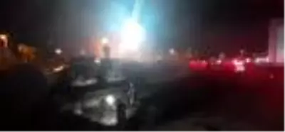 Son dakika! Otoparkta hurda halindeki 6 kamyonet alev alev yandı Son dakika! Otoparkta hurda halindeki 6 kamyonet alev alev yandı