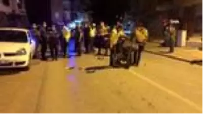 Polisin 'dur' ihtarını dinlemedi, kaçarken kaza yaparak yakalandı Polisin 'dur' ihtarını dinlemedi, kaçarken kaza yaparak yakalandı
