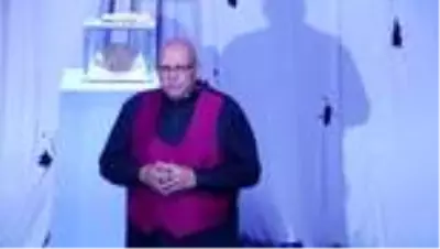 Rasim Öztekin, Hasan Efendi'nin kavuğunu, Şevket Çoruh'a devretti Rasim Öztekin, Hasan Efendi'nin kavuğunu, Şevket Çoruh'a devretti