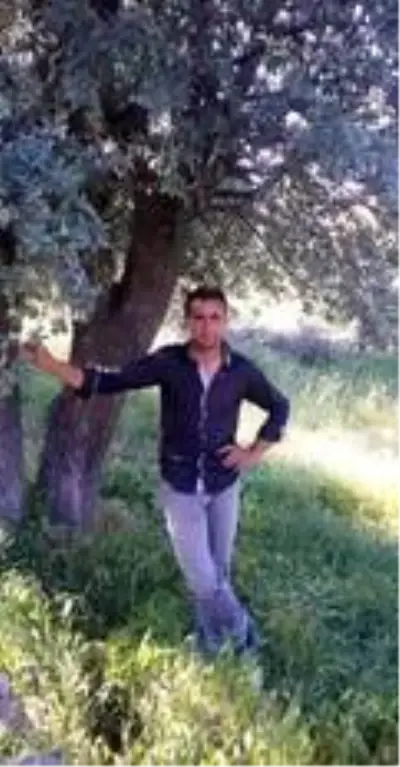 Şuhut'ta motosiklet ile kamyon çarpıştı: 1 ölü, 1 yaralı Şuhut'ta motosiklet ile kamyon çarpıştı: 1 ölü, 1 yaralı