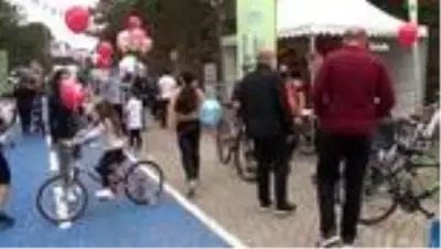 Sultangazi'de pedallar sağlıklı yaşam için çevrildi Sultangazi'de pedallar sağlıklı yaşam için çevrildi