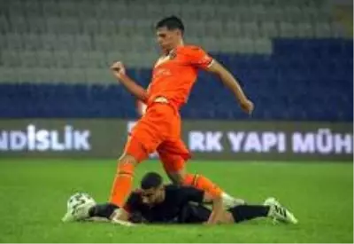 Galatasaray ligde 2'de 2 yaptı