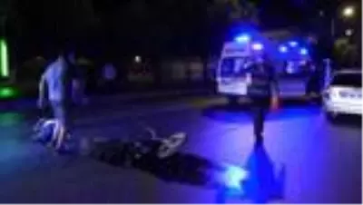 Adana'da iki motosiklet çarpıştı: 1 ağır 3 yaralı Adana'da iki motosiklet çarpıştı: 1 ağır 3 yaralı
