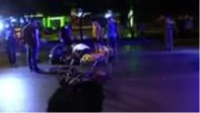 Adana'da iki motosiklet çarpıştı: 1 ağır 3 yaralı Adana'da iki motosiklet çarpıştı: 1 ağır 3 yaralı