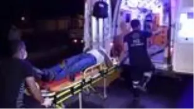 Adana'da iki motosiklet çarpıştı: 1 ağır 3 yaralı Adana'da iki motosiklet çarpıştı: 1 ağır 3 yaralı
