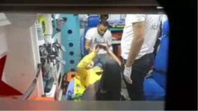 Adana'da motosikletler çarpıştı: 3 yaralı Adana'da motosikletler çarpıştı: 3 yaralı