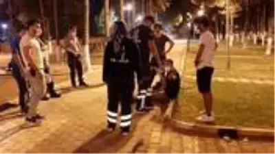 Adıyaman'da 'yan baktın' kavgası: 2 yaralı Adıyaman'da 'yan baktın' kavgası: 2 yaralı
